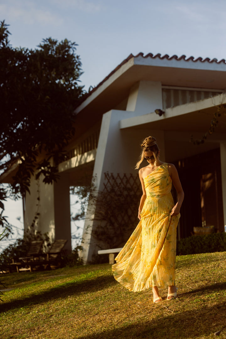 Centerpiece Yellow Dress