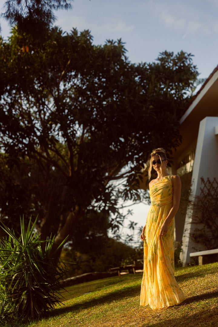 Centerpiece Yellow Dress