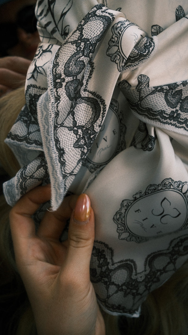 5pm Scarf